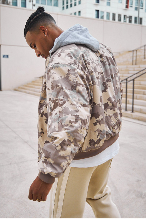 Veste bi-matière à capuche camouflage beige