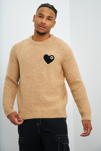 Pull en maille beige "coeur"