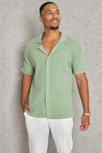 Chemise en laine verte à manches courtes