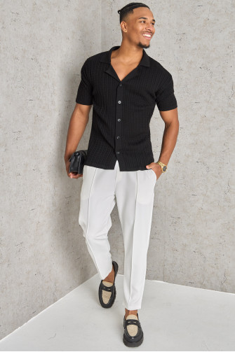 Chemise en laine noire à manches courtes