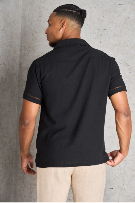 Chemise légère noire ajourée