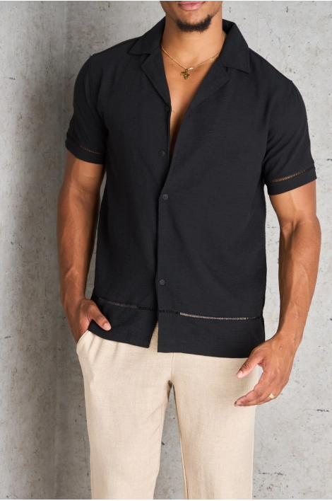 Chemise légère noire ajourée