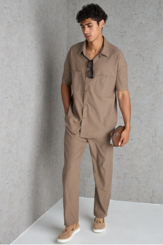 Ensemble 2 pièces chemise + pantalon taupe
