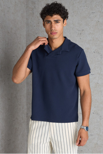 Polo basic bleu foncé texturé