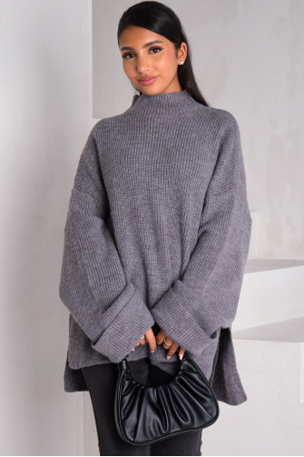 Pull gris en maille côtelée texturée