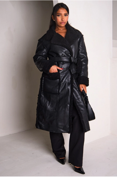 Manteau long en simili cuir et empiècement peau de mouton noir