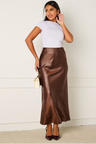 Jupe longue marron satinée effet cuir