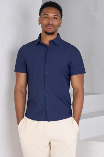 Chemise bleu foncé à manches courtes