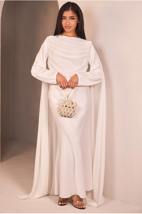 Robe rose à empiècement drapé sur le devant