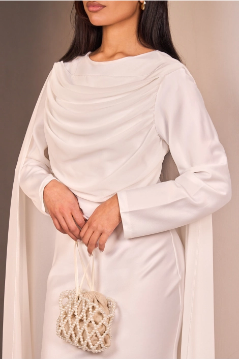 Robe rose à empiècement drapé sur le devant