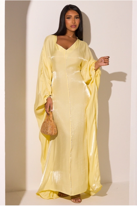 Robe jaune effet satinée avec strass