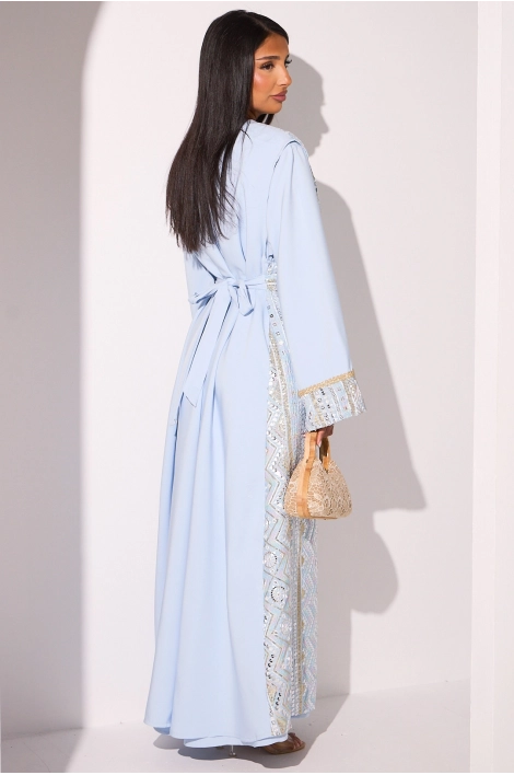Ensemble abaya bleu clair à manches longues  + kimono sans manches effet dorure et sequins à motifs géométriques
