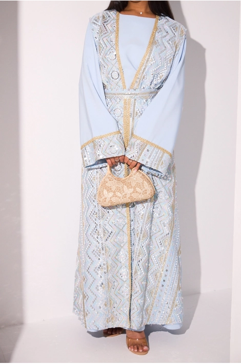 Ensemble abaya bleu clair à manches longues  + kimono sans manches effet dorure et sequins à motifs géométriques