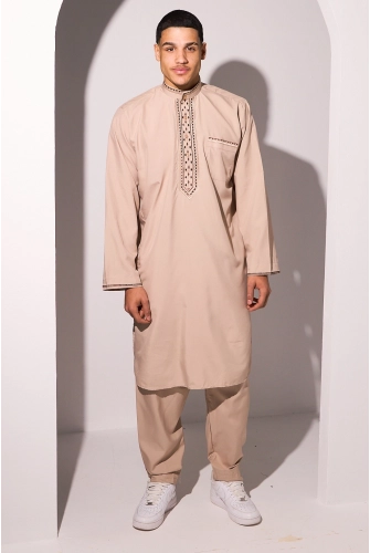 Qamis taupe à motif aztèque marron et doré