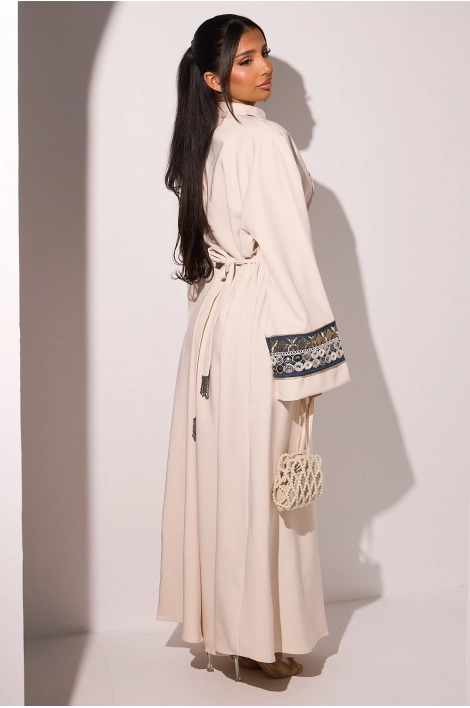 Abaya bicolore beige et effet Jean à strass et broderies
