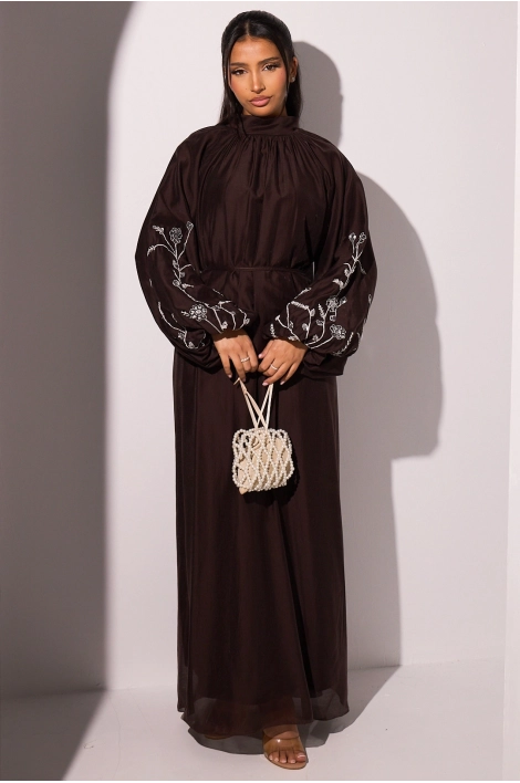 Robe marron manches bouffantes à motifs floraux