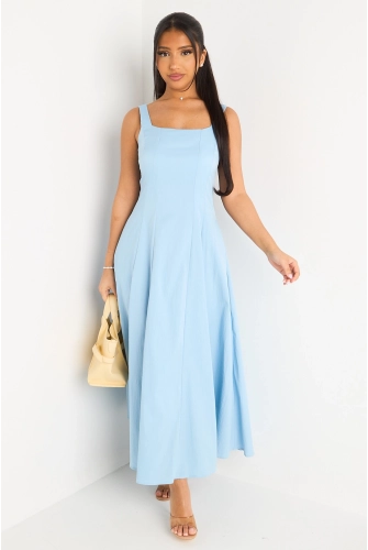 Robe longue texturée bleu clair
