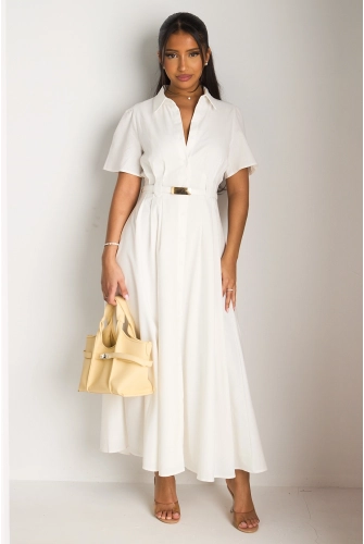 Robe longue blanche cintrée à col rabats et manches courtes