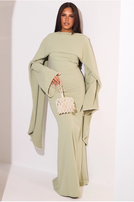 Robe couleur menthe perlée à manches pagodes et étole