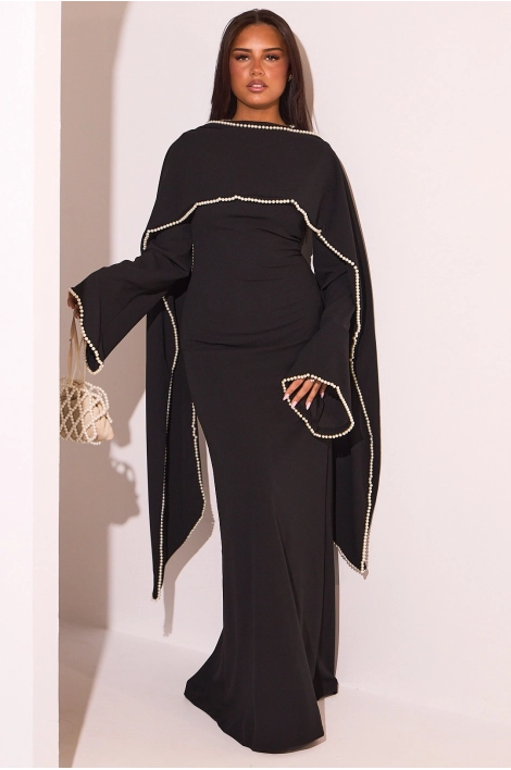 Robe noire perlée à manches pagodes et étole