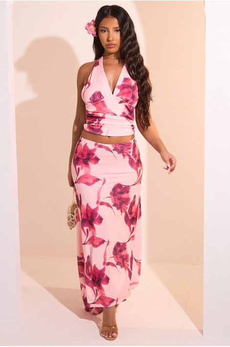 Ensemble deux pièces rose top dos nu + jupe longue à motifs floraux