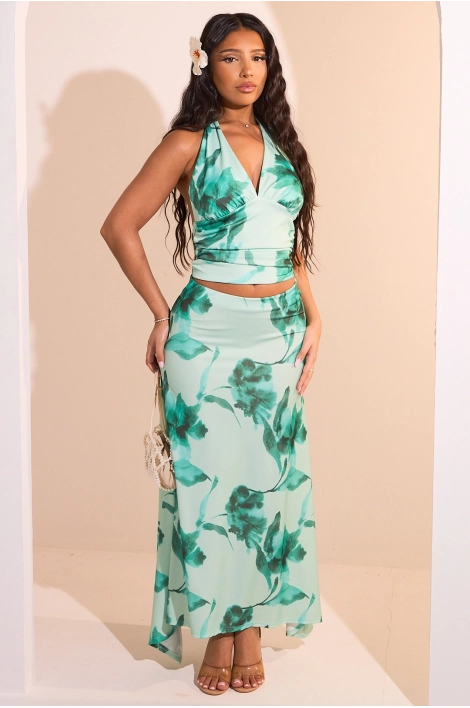 Ensemble deux pièces vert top dos nu + jupe longue à motifs floraux