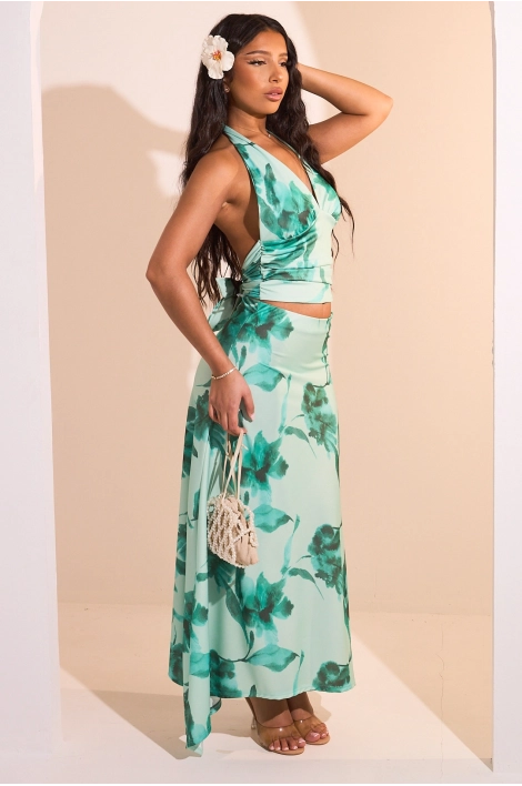 Ensemble deux pièces vert top dos nu + jupe longue à motifs floraux