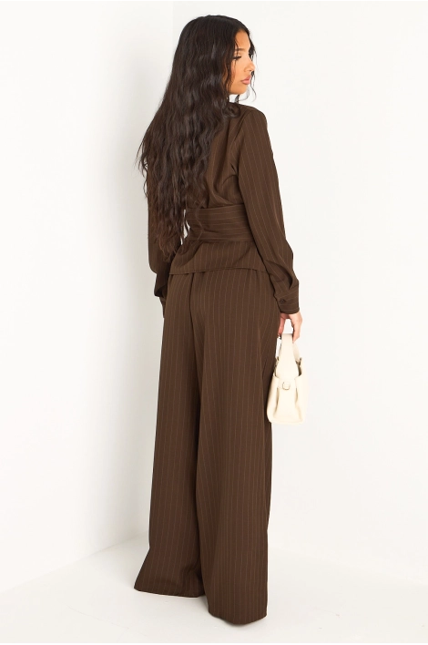 Ensemble deux pièces marron veste style blazer + pantalon à rayures