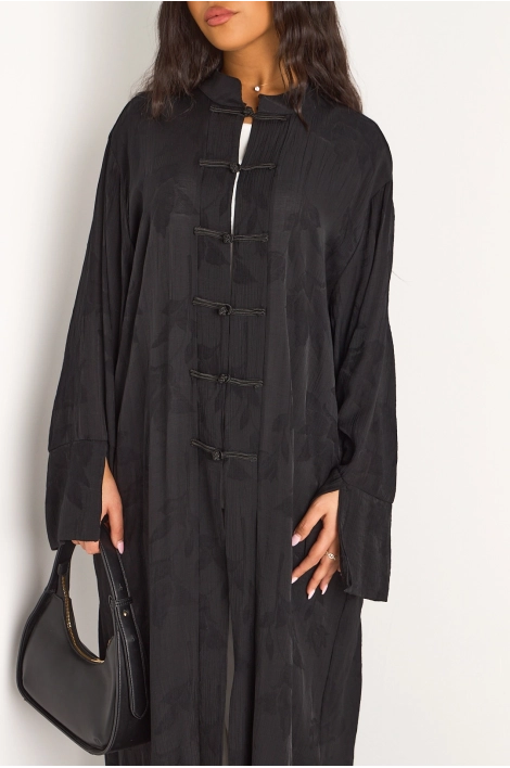 Kimono noir à motifs floraux