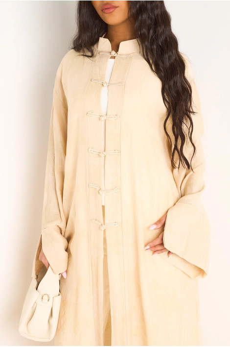 Kimono beige à motifs floraux