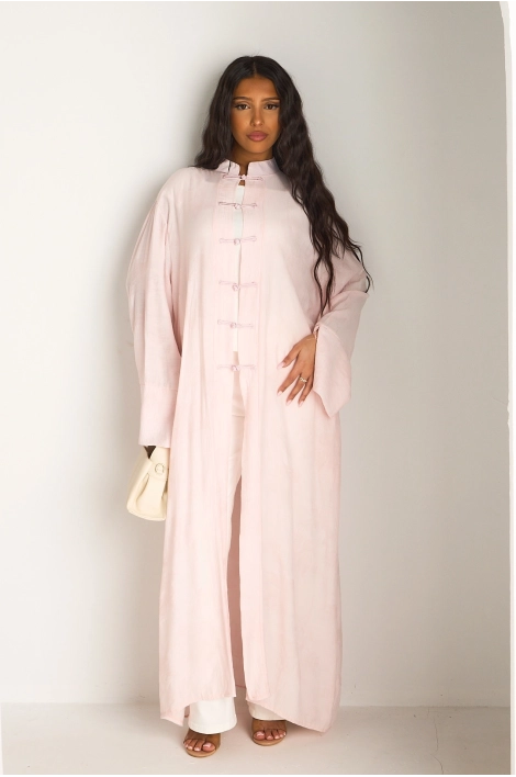 Kimono rose clair à motifs floraux