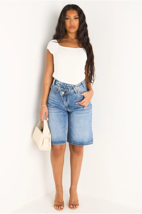 Short long effet croisé en Jean bleu clair