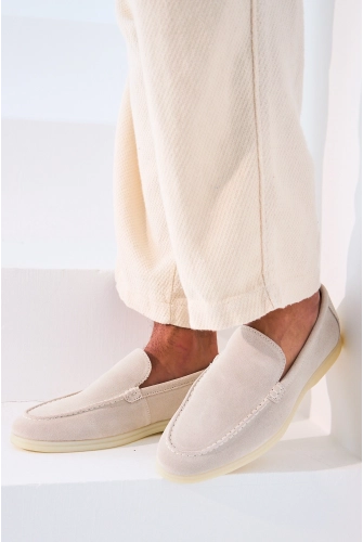 Mocassin effet daim de couleur beige