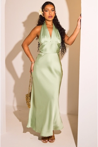 Robe longue à dos nu vert sauge et à effet satiné