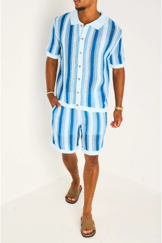 Ensemble deux pièces bleu clair en crochet chemise + short à rayures verticales bleues