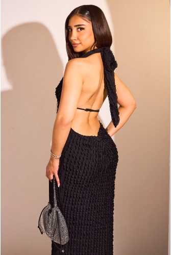 Robe noire à effet dentelle dos nu