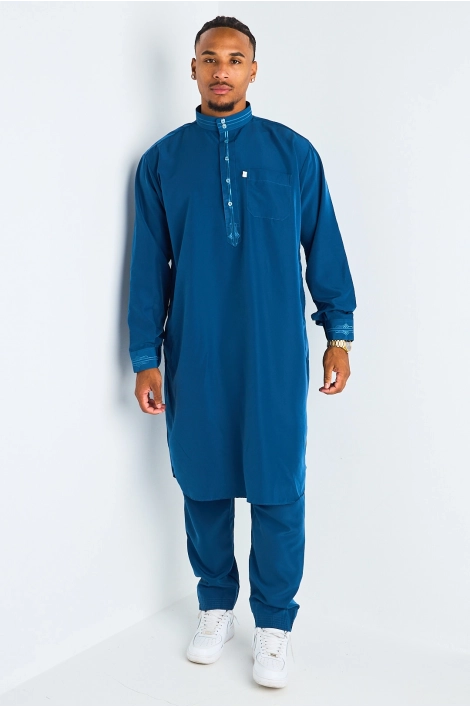 Ensemble 2 pièces qamis + pantalon bleu foncé à motif sur le col