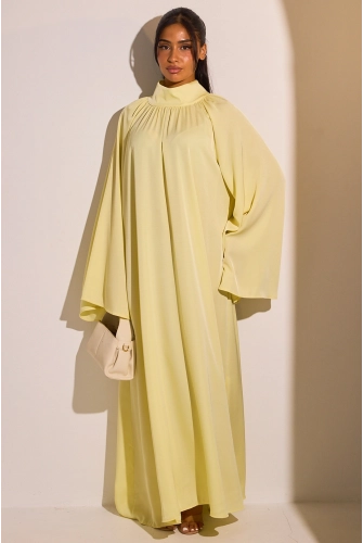 Abaya jaune à col montant