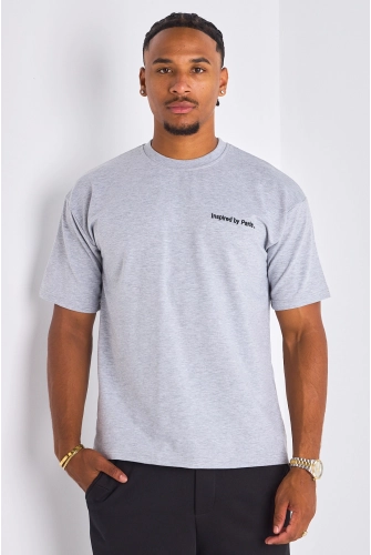 T-shirt gris clair à imprimé et inscription "inspired by paris "