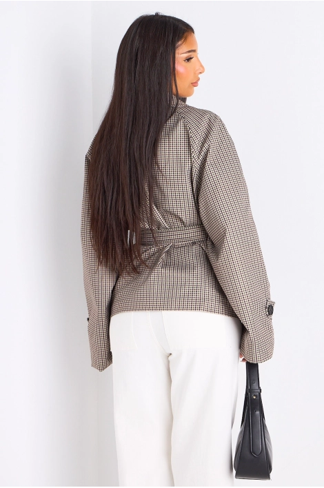 Manteau à carreaux de couleur vert