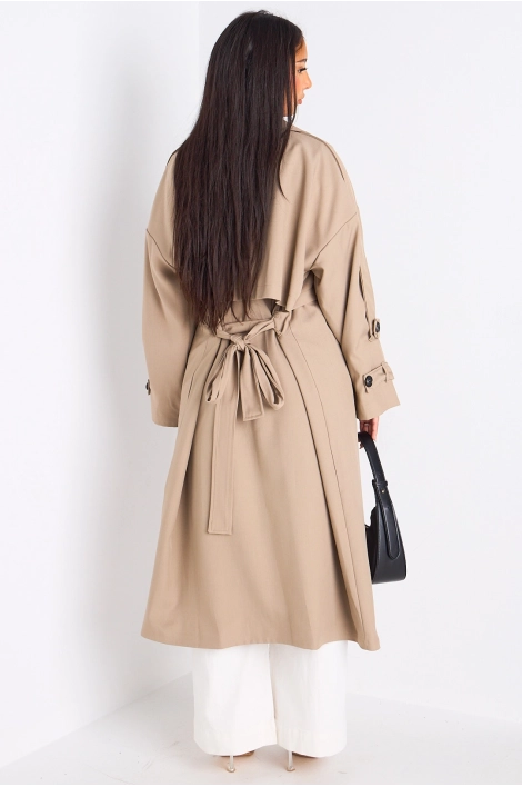 Trench long de couleur taupe