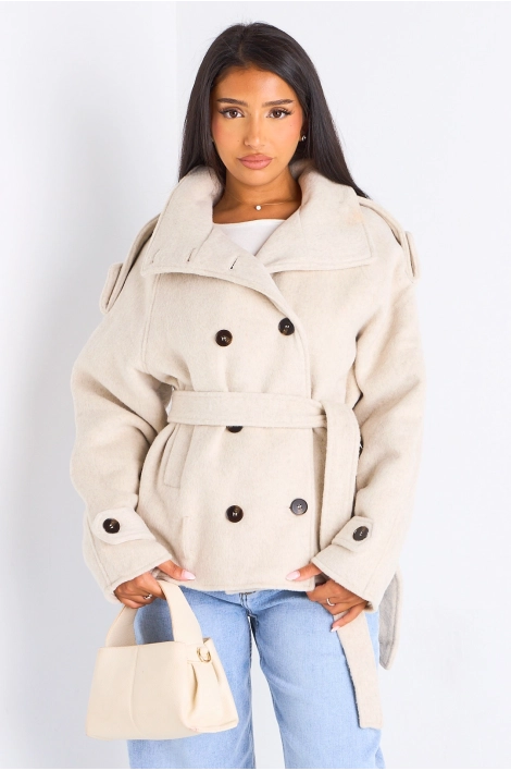 Veste mi-longue duveteuse ceinturée crème