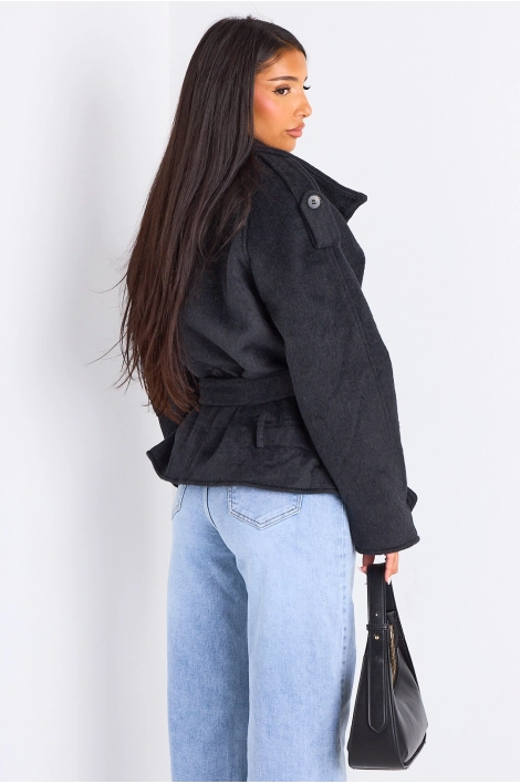 Veste mi-longue duveteuse ceinturée gris foncé