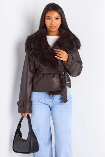 Veste mi-longue en simili cuir à col en fourrure de couleur marron
