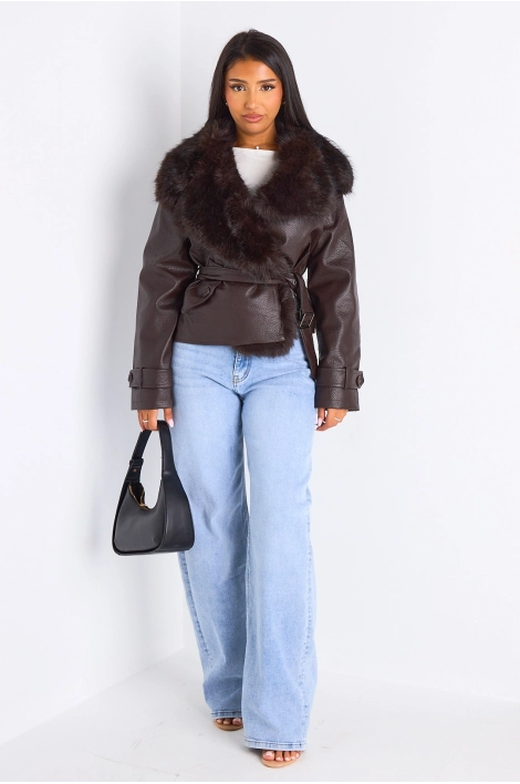 Veste mi-longue en simili cuir à col en fourrure de couleur marron