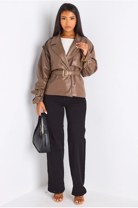 Veste cintrée simili cuir à col rabat de couleur taupe