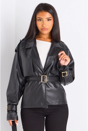 Veste cintrée simili cuir à col rabat de couleur noire