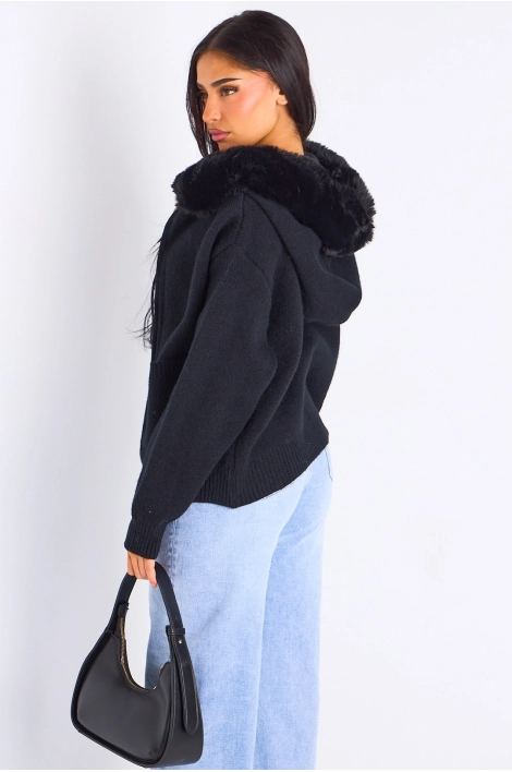 Gilet en maille à capuche fourrée noir