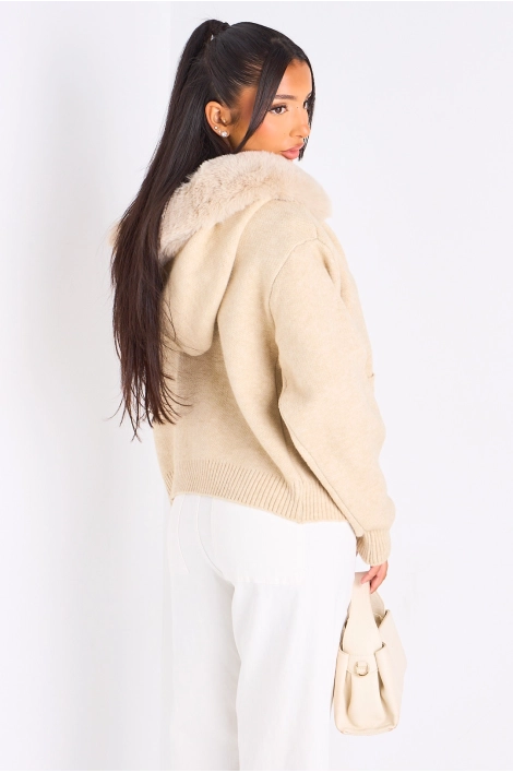 Gilet en maille à capuche fourrée beige