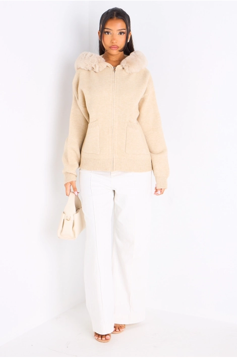Gilet en maille à capuche fourrée beige